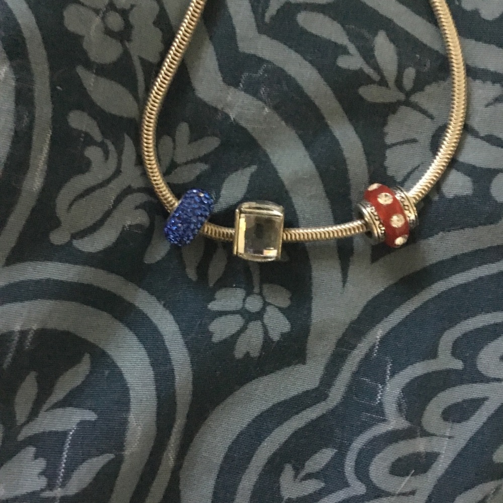 16 in n 18 inch with 3 beads chamilia n Brighton - Picture 4 of 8
